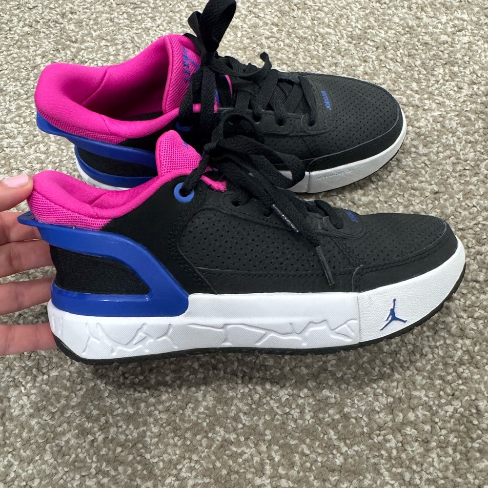 🆕 Jordan Kids’ Low-Top Sneakers